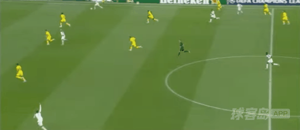 4'乔尼尔乌龙破门! 热刺 1- 0比利亚雷亚尔
