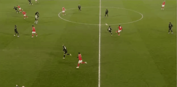 55'热苏斯破门! 诺丁汉森林 3- 0费伦茨瓦罗斯