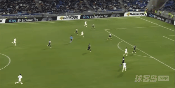 55'梅拉破门! 里昂 2- 1塞萨洛尼基
