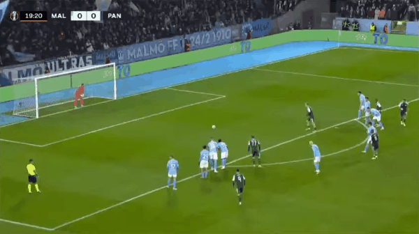 20'斯维德斯基点球未进! 马尔默 0- 0帕纳辛纳科斯
