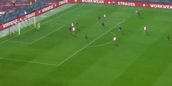 50'达席尔瓦破门! 贝尔格莱德红星 1- 0布加勒斯特星