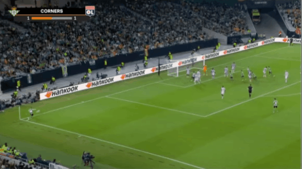 29'埃扎洛佐利破门! 皇家贝蒂斯 1- 0里昂