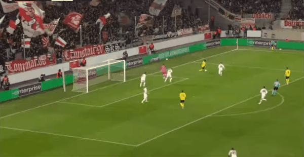 42'吉戈维奇破门! 斯图加特 2- 1年青人