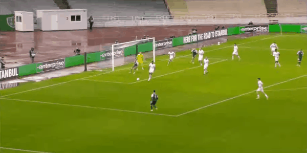 18'斯维德斯基破门! 帕纳辛纳科斯 1- 0格拉茨风暴