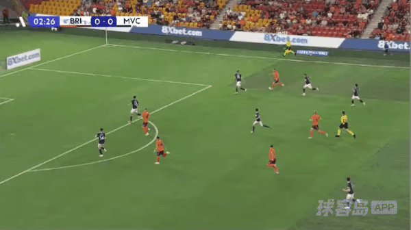 3'克莱因破门! 布里斯班狮吼 1- 0墨尔本胜利