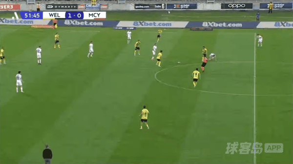 52'埃泽破门! 惠灵顿凤凰 2- 0墨尔本城