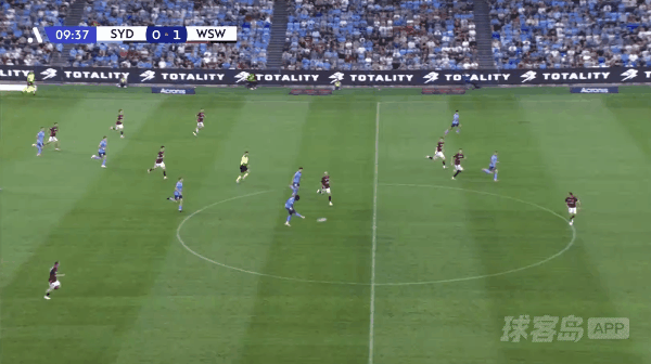 10'坎普扎诺破门! 悉尼FC 1- 1西悉尼流浪者