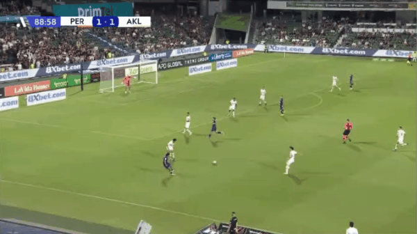 90'库查尔斯基破门! 珀斯光荣 2- 1奥克兰FC