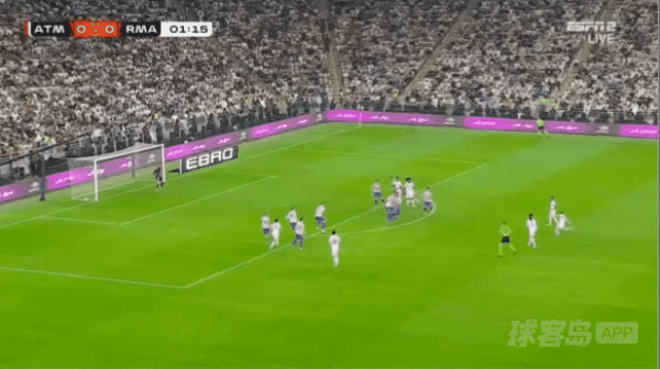 2'巴尔韦德破门! 马德里竞技 0- 1皇家马德里