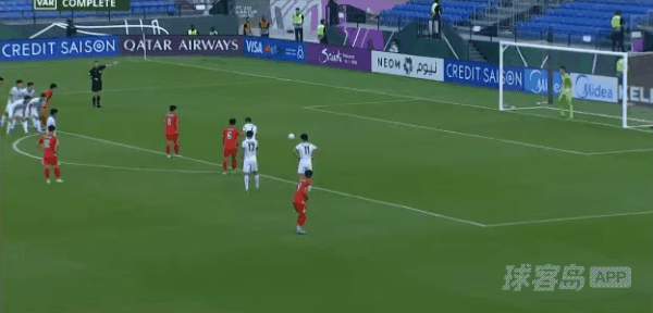 19'屈文康点球破门! 吉尔吉斯坦U23 0- 1越南U23