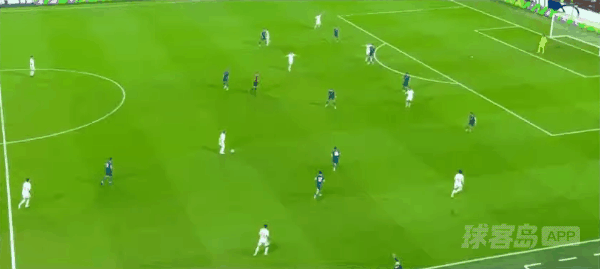 18'卢安破门! 阿联酋 1- 1伊拉克