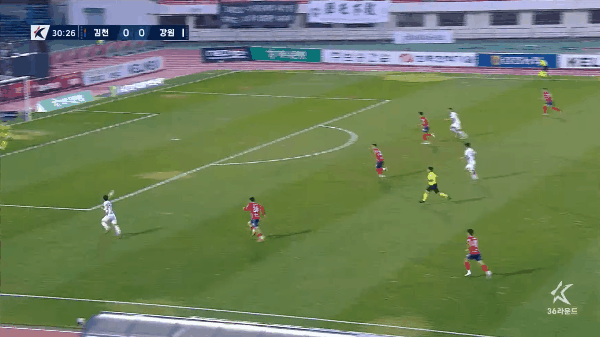 31'朴相赫破门! 金泉尚武 0- 1江原FC