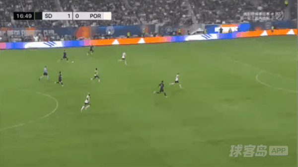 17'佩莱格里诺破门! 圣地亚哥FC 2- 0波特兰伐木者
