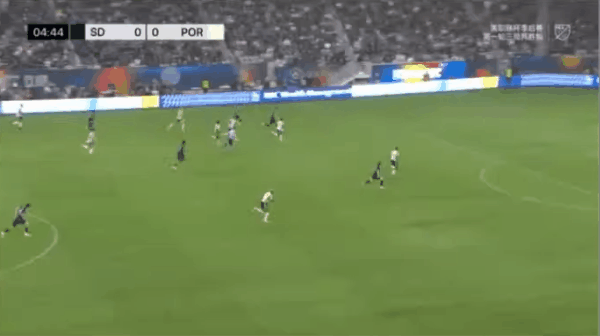 5'德雷尔破门! 圣地亚哥FC 1- 0波特兰伐木者