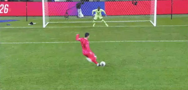 74'黄喜灿点球未进! 韩国 1- 0加纳