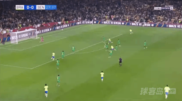 28'埃斯特旺破门! 巴西 1- 0塞内加尔