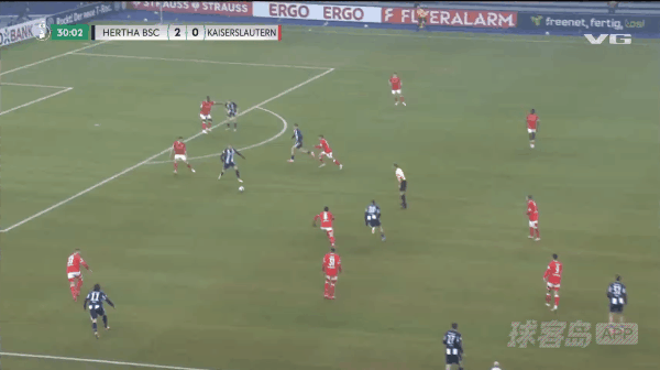 31'艾希霍恩破门! 柏林赫塔 3- 0凯泽斯劳滕