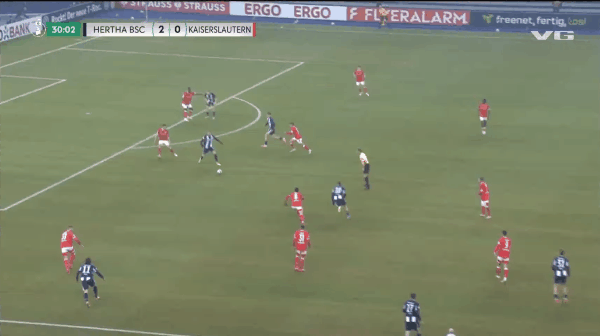 31'艾希霍恩破门! 柏林赫塔 3- 0凯泽斯劳滕
