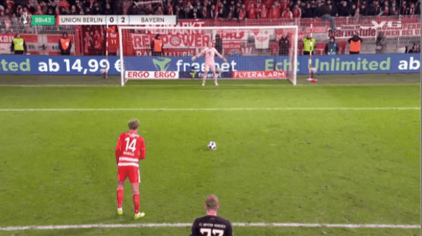 40'奎菲尔德点球破门! 柏林联合 1- 2拜仁