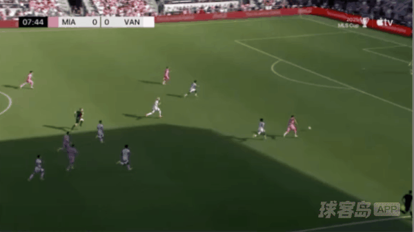 8'奥坎波乌龙破门! 迈阿密国际 1- 0温哥华白帽