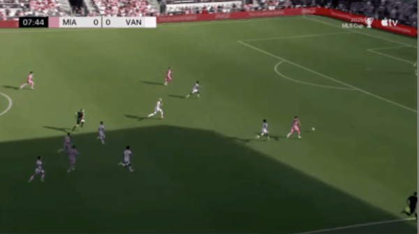 8'奥坎波乌龙破门! 迈阿密国际 1- 0温哥华白帽