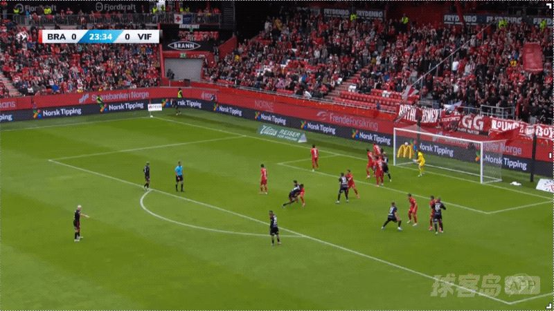 24'布乔达尔破门! 布兰 0- 1瓦勒伦加