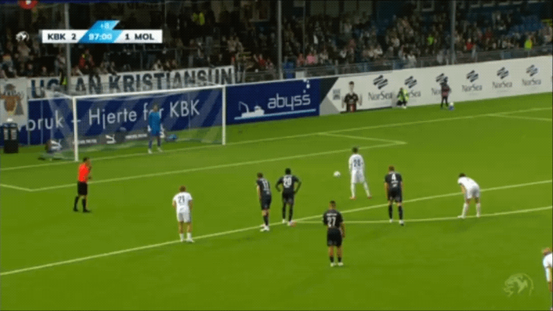 98'科内-多尔蒂点球未进! 克里斯蒂安松 2- 1莫尔德