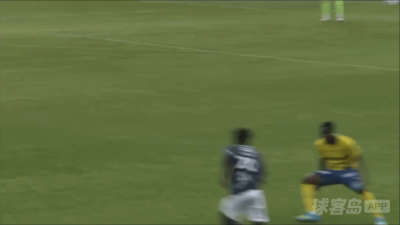 53'贾塔两黄变一红直接罚下! 奥卢 0- 1赫尔火花