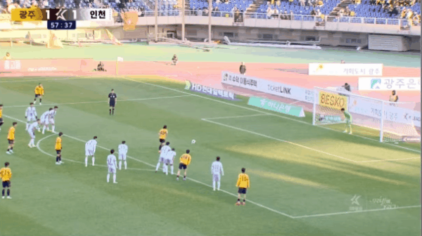 58'申昶武点球破门! 光州FC 2- 1仁川联队