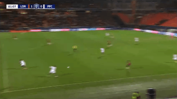 82'姆博乌龙破门! 洛里昂 2- 0巴黎FC