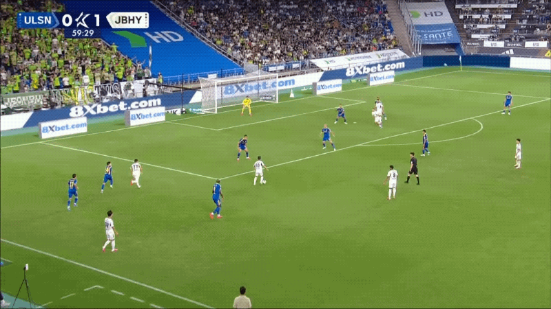 60'李昇祐破门! 蔚山HD 0- 2全北现代