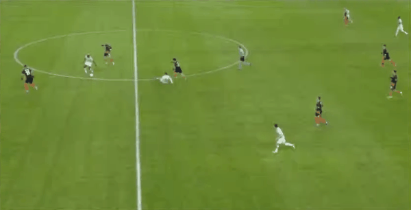 30'扎卡里亚森破门! 费伦茨瓦罗斯 1- 0卢多格德斯