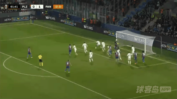 62'斯帕西尔破门! 皮尔森 1- 1帕纳辛纳科斯