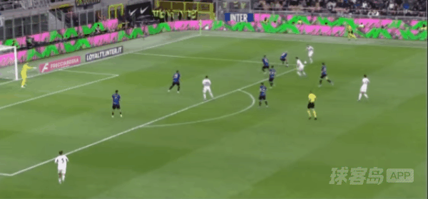 32'巴图里纳破门! 国际米兰 0- 1科莫