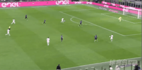 48'达昆亚破门! 国际米兰 0- 2科莫