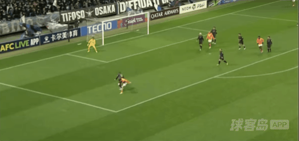 18'丹尼尔·丁破门! 大阪钢巴 0- 1拉查布里府