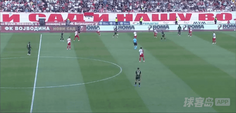 8'扎卡里亚森破门! 沃伊沃迪纳 0- 1费伦茨瓦罗斯