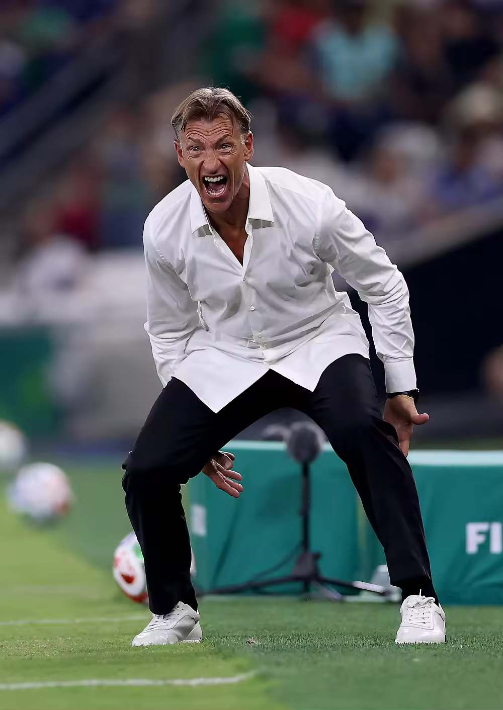 世界杯战报：上田绮世2射1传，日本4-0完胜突尼斯
