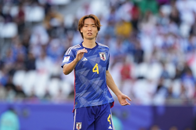 拜仁关注门兴日本中卫板仓滉 估价1200万欧