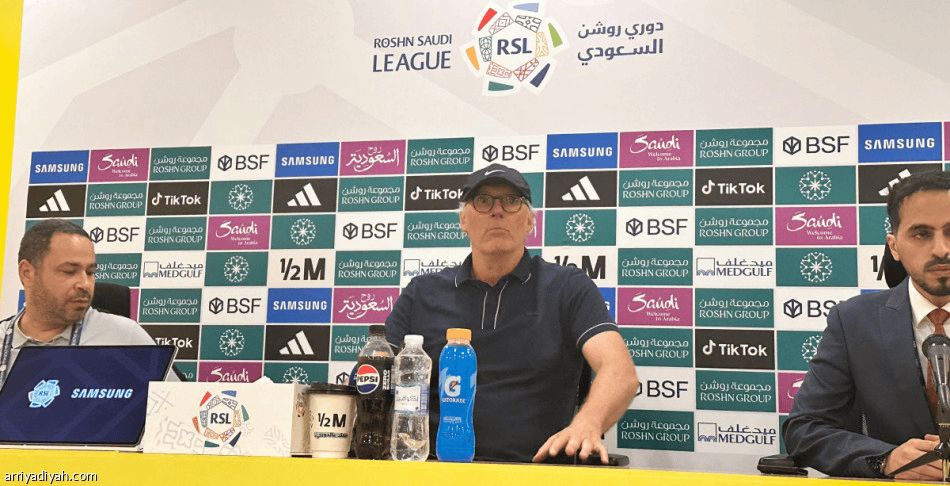 吉达联合主帅布兰科谈逆转利雅得胜利 赞球员表现回应争议问题