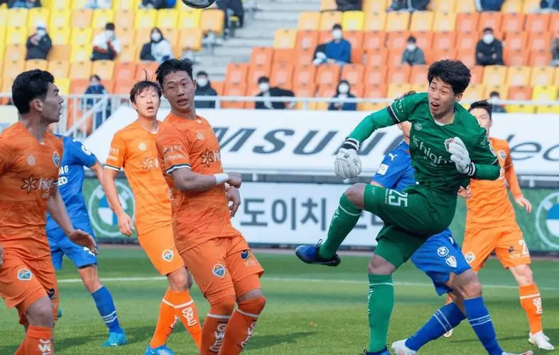 亚冠精英赛004前瞻:成都蓉城主场强势 江原FC客场争胜