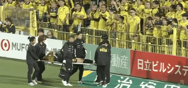 日职联半场藤尾翔太破门柏太阳神1比0神户胜利船