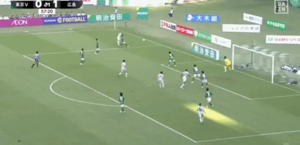日职联战报铃木章斗松本泰志破门广岛三箭2比0东京绿茵