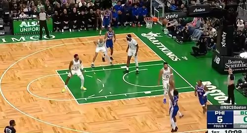 NBA季前赛埃奇库姆半场14分4断76人落后21分
