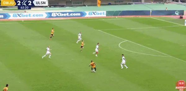 韩K联战报鲁亚独造四球光州FC4比3蔚山