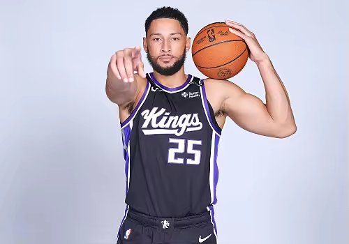 NBA季前赛时隔546天再出战本西蒙斯半场4中2贡献7分1助